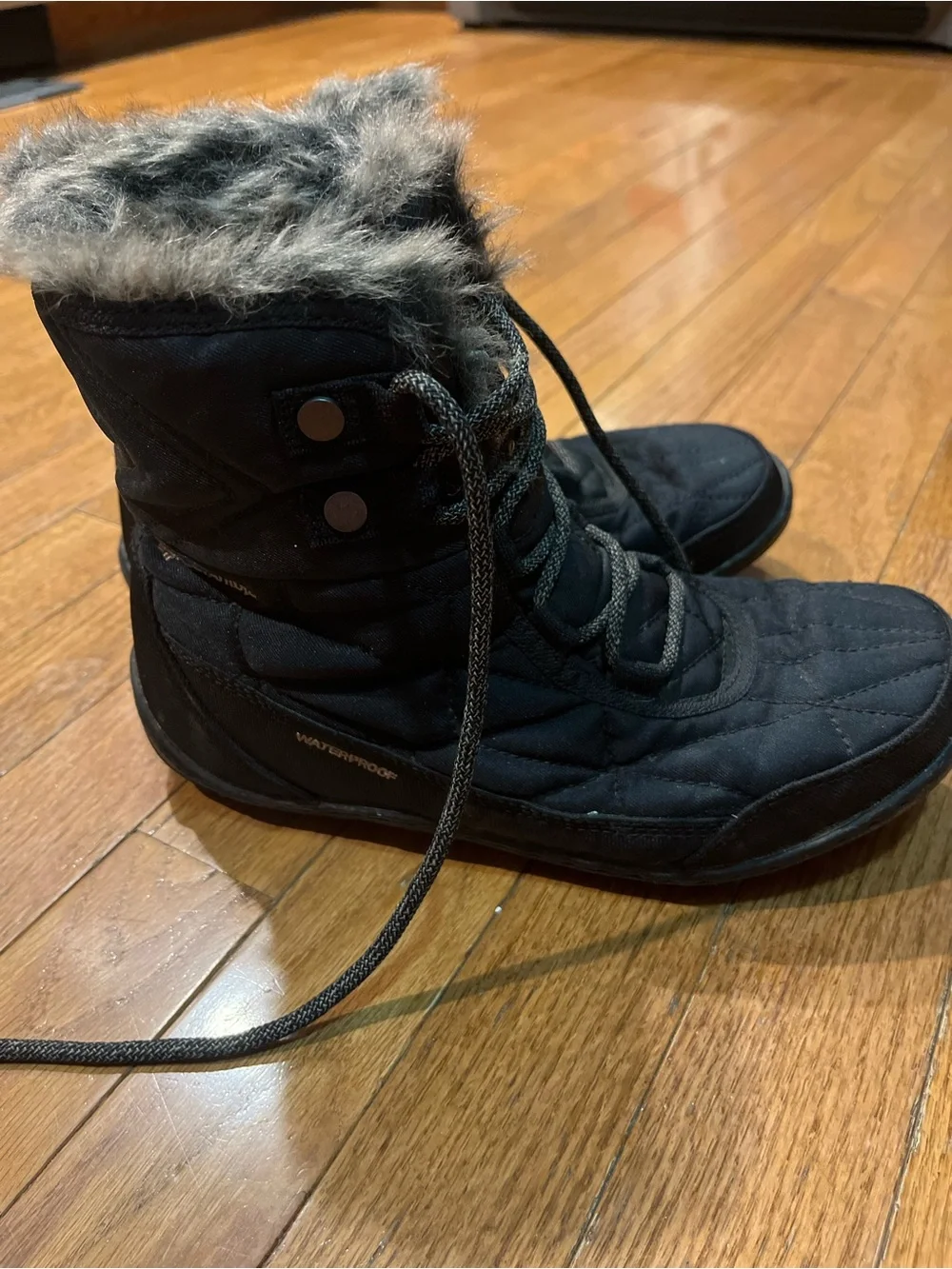 Columbia Black Quilted Waterproof Winter Boots with Grey Faux Fur Cuff